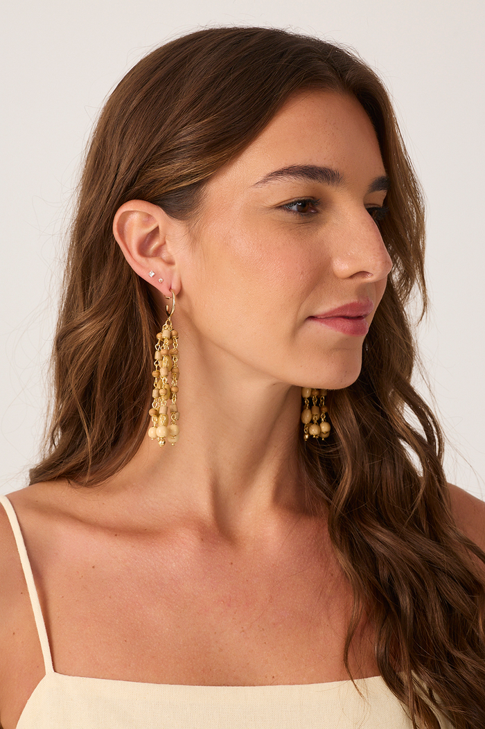 Beige Som do Mar Wooden Beads Earrings