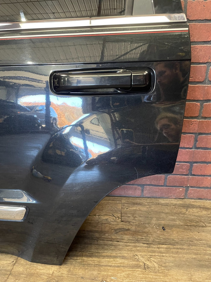 2005-2010 Jeep Grand Cherokee SRT8 OEM LH Left Driver Rear Door Assembly Black