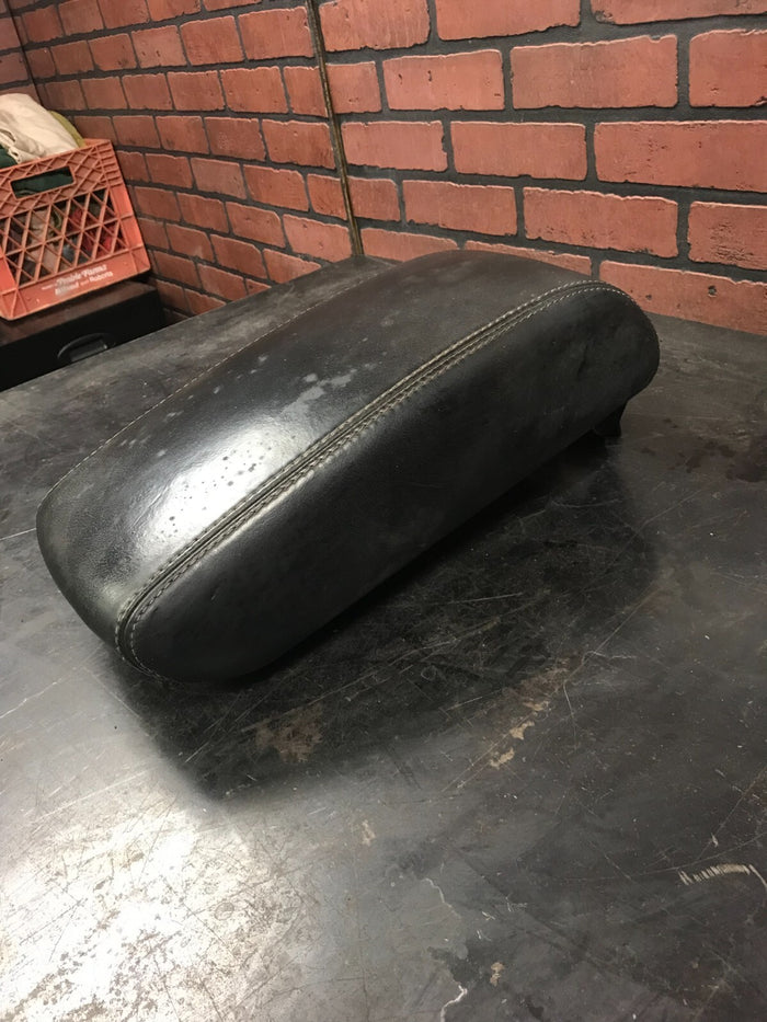 2011-2013 Jeep Grand Cherokee SRT Center Console Leather Lid Armrest X85004513BL