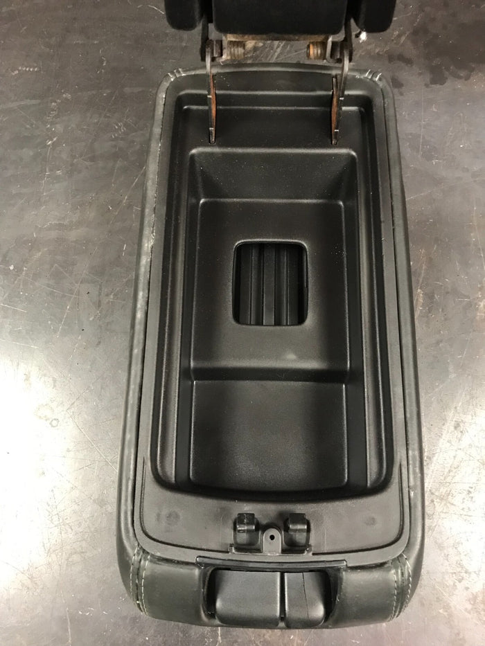 2011-2013 Jeep Grand Cherokee SRT Center Console Leather Lid Armrest X85004513BL