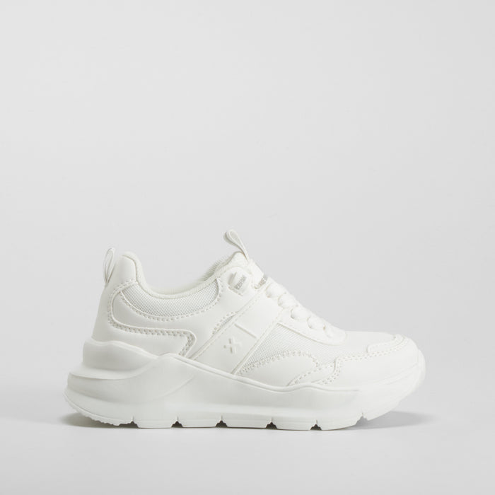 Deportiva chunky color blanco XTI