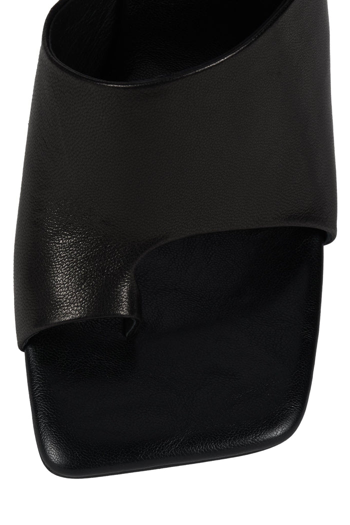ALLOCATE Black 4