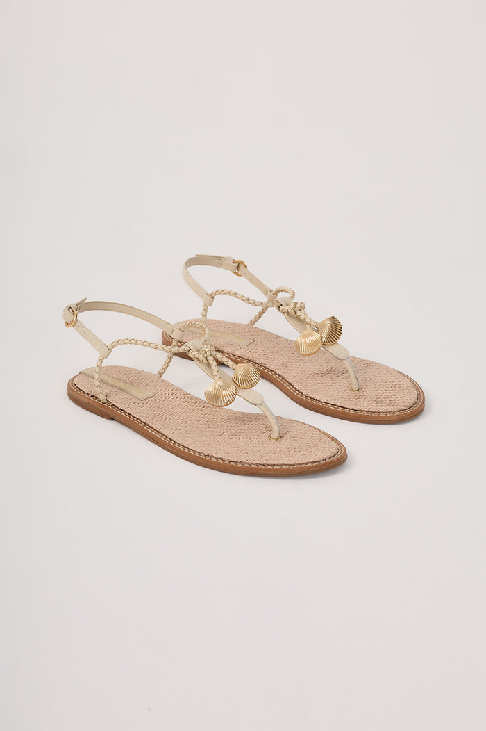 Beige Shell Pendant Flat Sandal_2