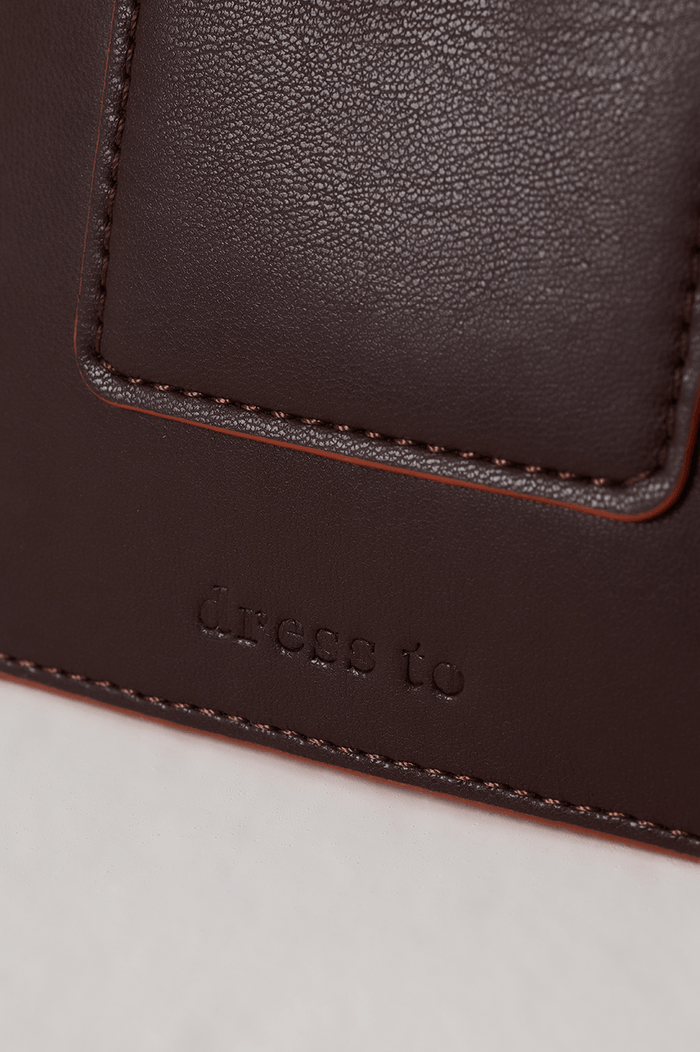 Brown Caffeine Cellphone Magnet Closure Crossbody Bag_5
