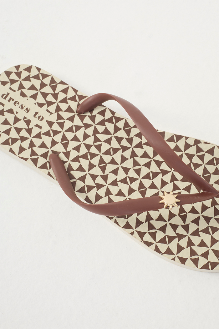 Brown Solar Tassel Flip-Flop_4