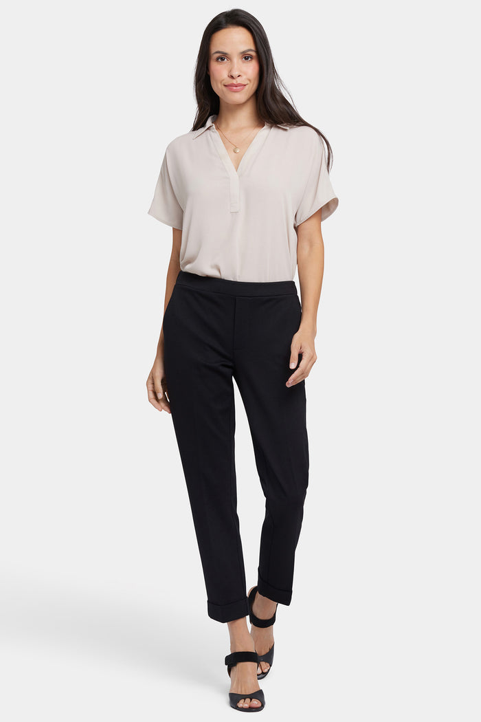 Cassidy Ankle Pull-On Trouser Pants In Petite - Black