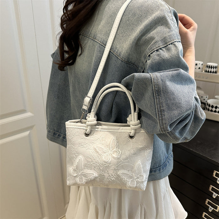 CL1605 - Embroidered Summer Canvas Bag