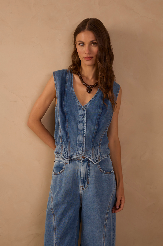 Denim V Neck Buttoned Sleeveless Vest_1