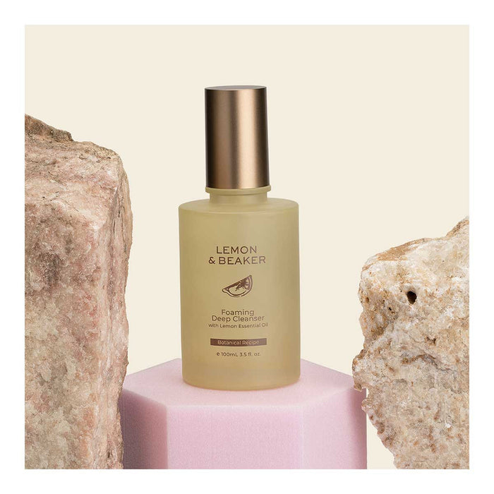 Lemon and Beaker Foaming Deep Cleanser with Lemon Essential Oil_3