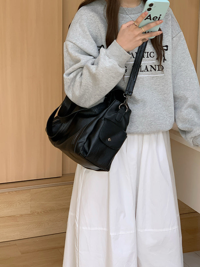 H1970 - Retro Black Textured Tote Handbag
