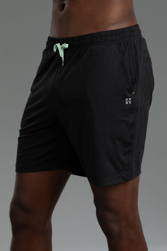 Frontview of black shorts || Black
