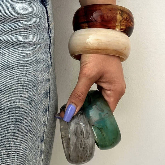 IRREGULAR TRANSLUCENT DESIGN FASHION BRACELET
