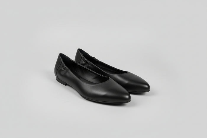 ITALEAU - Women's Black Flats EU Size 38.5 Handmade in Italy (USED)