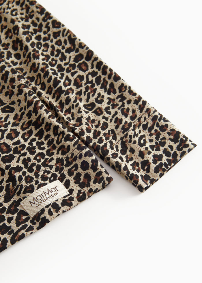 Long-sleeve blouse in leopard print