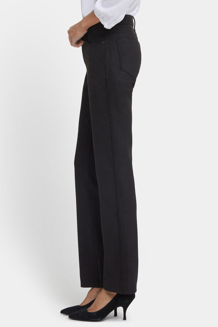 Marilyn Straight Pants In Petite - Black