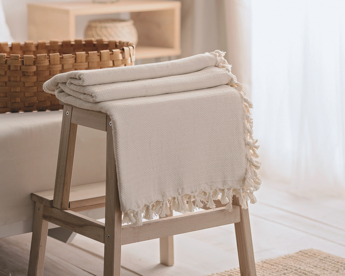 Minimalist 100% Cotton Throw Blankets & Bedspreads: Cream / Throw Size: 51x79 inch