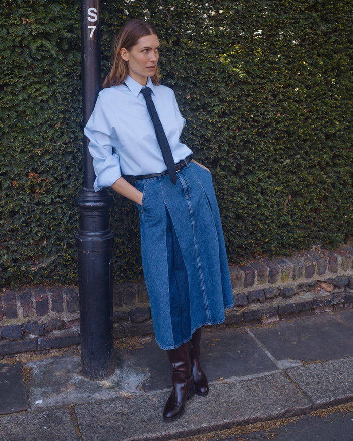 Modelshot / Blue / Detail
