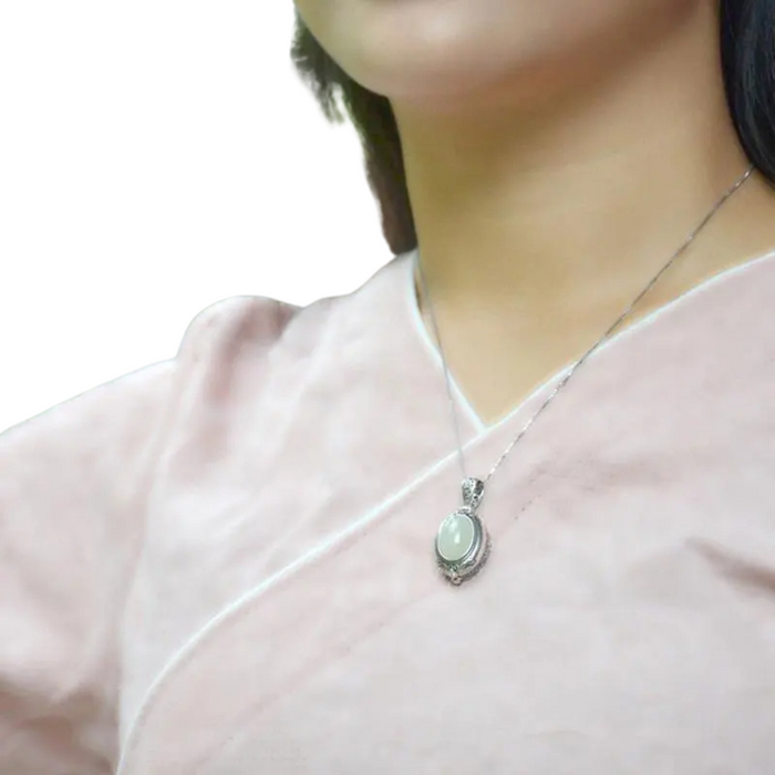 Necklace Stash