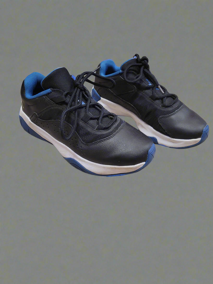 Nike Air Jordan 11 CMFT  UK size 6