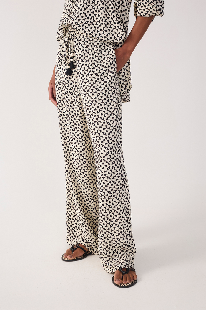 Off-White Vento Drawstring Pockets Wide-Leg Crepe Pants_4