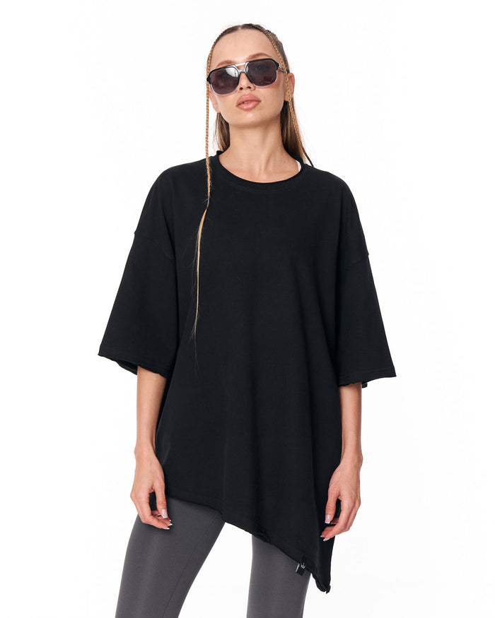 Women's Oversized Asymmetrical Black T-Shirt streetwear look