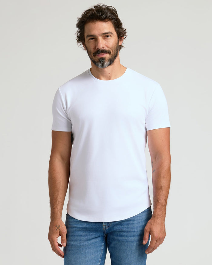 Man wearing Pima Cotton Blend Curved Hem Crew T-shirt.