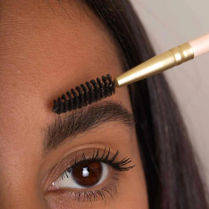 Go-For-Zero-Australia-Scoop-Whole-Beauty-Australia-Vegan-Double-Edged-Brow-Brush-Styled-1