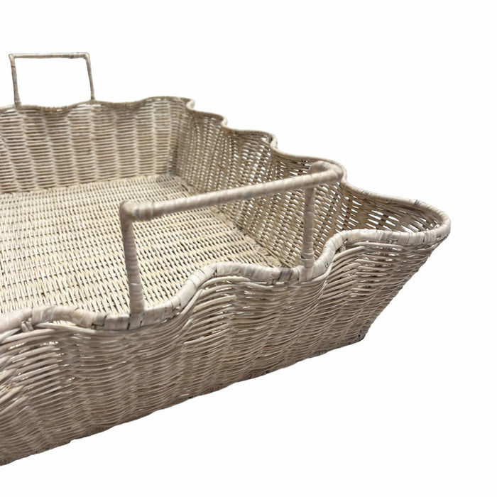 Small Scalloped Tray: White