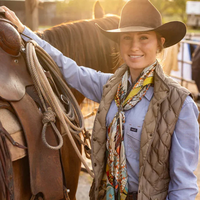 Cowgirl with horse, AA8I7544-2