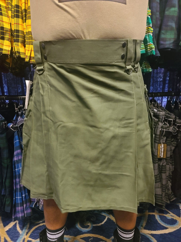 Utility Kilt in Hunter Green by KiltedBros