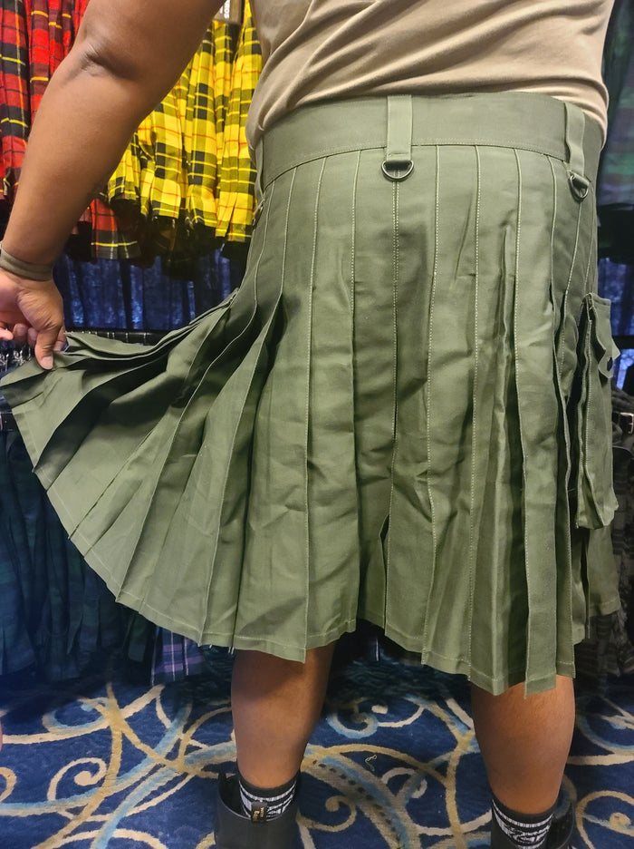 Utility Kilt in Hunter Green by KiltedBros