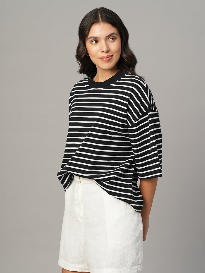 Women's Black 100% Organic Cotton Regular Fit Tshirt