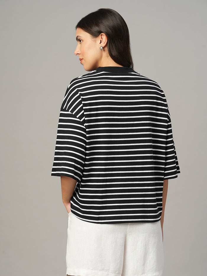 Women's Black 100% Organic Cotton Regular Fit Tshirt