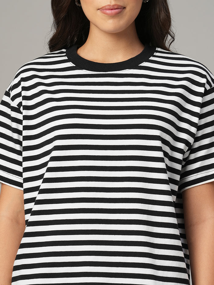 Women's Black 100% Organic Cotton Regular Fit Tshirt